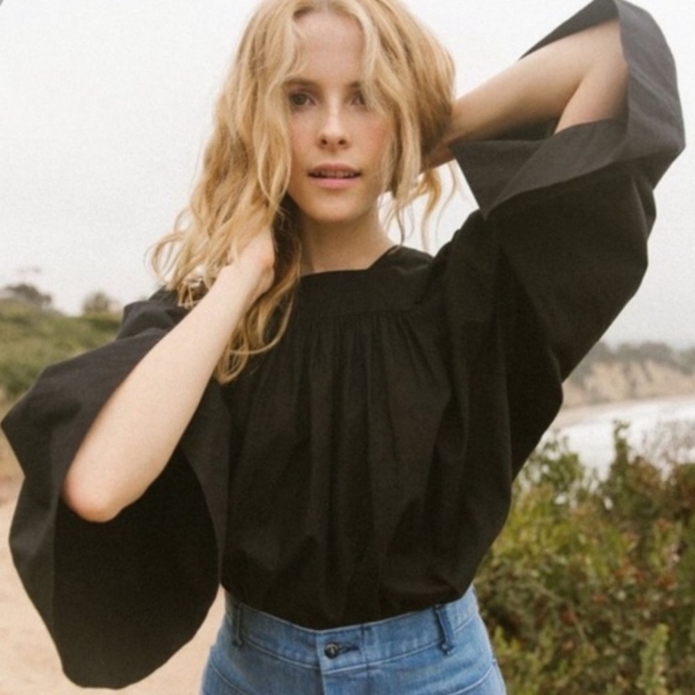 Doen Bella Top in Black (ISO!!)